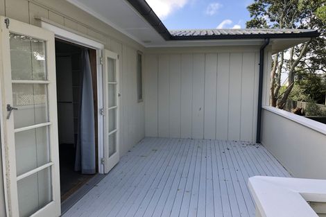 Photo of property in 145 Golf Road, Titirangi, Auckland, 0600