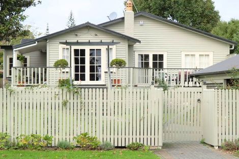 Photo of property in 1/74a Moore Street, Hillcrest, Auckland, 0627