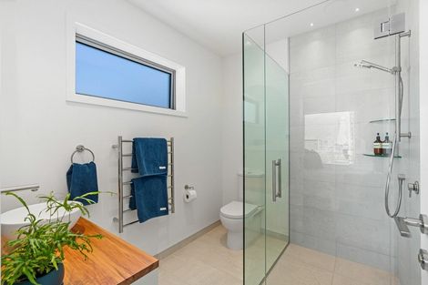 Photo of property in 44 Farrant Drive, Wanaka, 9305