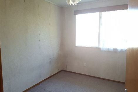 Photo of property in 4 Cypress Place, Sunnynook, Auckland, 0620