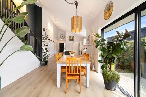 Photo of property in 6 Shepherd Road, Jacks Point, Queenstown, 9371