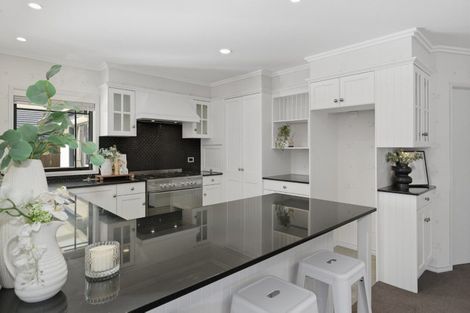 Photo of property in 52 Matemuri Drive, Papamoa Beach, Papamoa, 3118