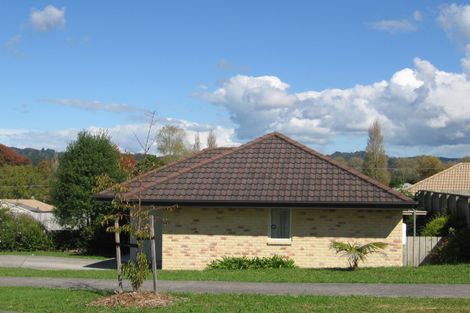 Photo of property in 13 Legacy Drive, Henderson, Auckland, 0612