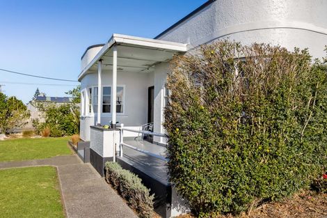Photo of property in 32 Leicester Street, Patea, 4520