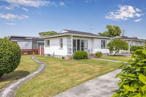Photo of property in 20 Matai Street, Waikanae, 5036