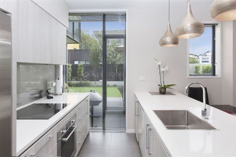 Photo of property in 50 Kilmore Street, Christchurch Central, Christchurch, 8013