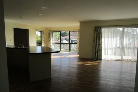 Photo of property in 1 Valley Road, Waiuku, 2123