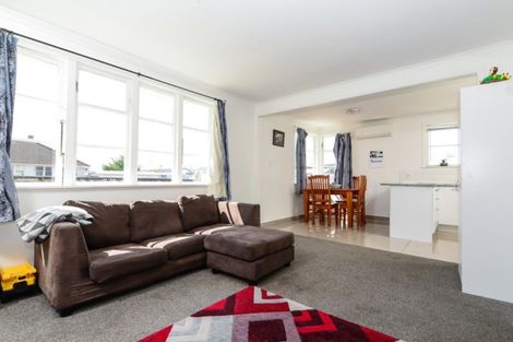 Photo of property in 75 Massey Street, Frankton, Hamilton, 3204