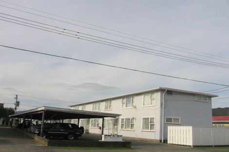 Photo of property in 2/12 Tama Street, Alicetown, Lower Hutt, 5010