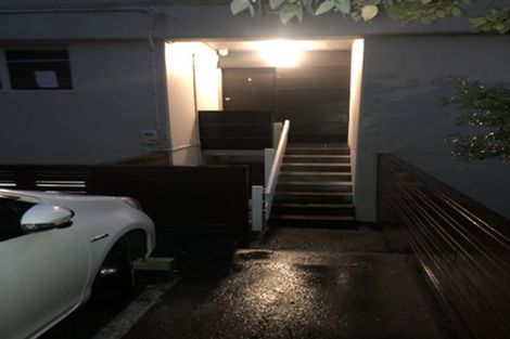 Photo of property in 61 Mortimer Terrace, Brooklyn, Wellington, 6021