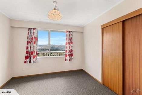 Photo of property in 28-28b Jane Grove, Paparangi, Wellington, 6037