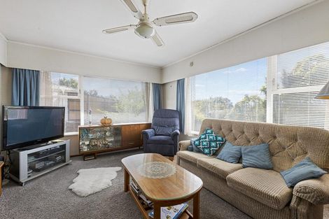 Photo of property in 7 Hilling Street, Titirangi, Auckland, 0604