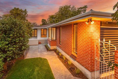 Photo of property in 12 Gleneagles Terrace, Ilam, Christchurch, 8053