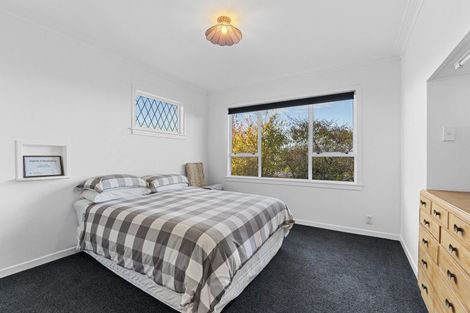 Photo of property in 49 Queens Road, Glen Avon, New Plymouth, 4312