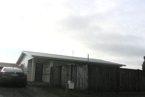 Photo of property in 2 Chelmarsh Place, Highbury, Palmerston North, 4412