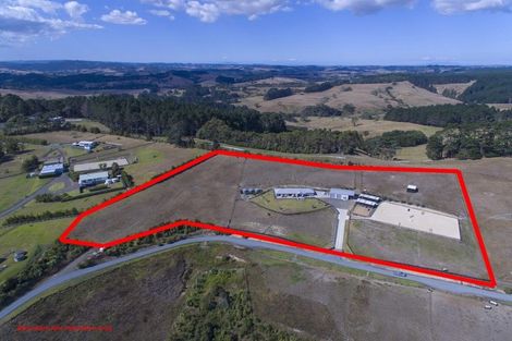 Photo of property in 641 Peak Road, Helensville, 0875