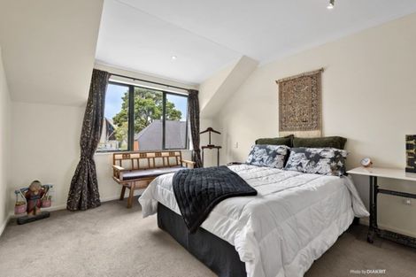 Photo of property in 30 Futuna Close, Karori, Wellington, 6012