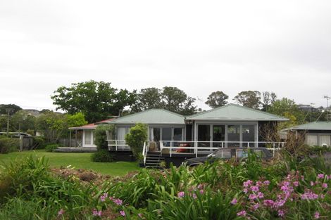 Photo of property in 8 Cross Street, Manly, Whangaparaoa, 0930