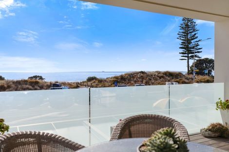 Photo of property in 154 Marine Parade, Mount Maunganui, 3116