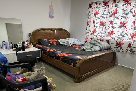 Photo of property in 1 Glengarry Road, Glen Eden, Auckland, 0602