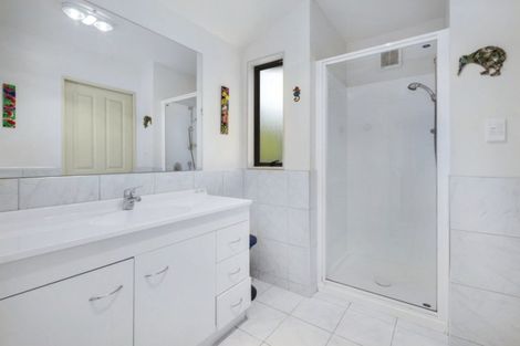 Photo of property in 18a Latitude Close, Whitby, Porirua, 5024