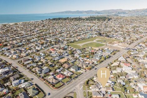 Photo of property in 44 Pinewood Avenue, North New Brighton, Christchurch, 8083