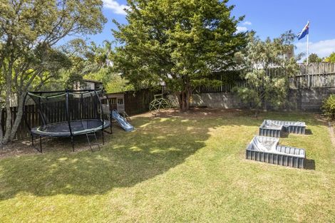 Photo of property in 35 Terra Nova Street, Glen Eden, Auckland, 0602