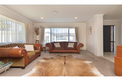 Photo of property in 8 Puketi Lane, Waiuku, 2123