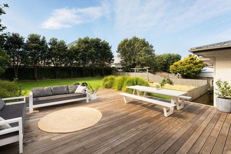 Photo of property in 11 Lee Street, Mount Maunganui, 3116