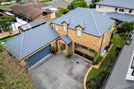 Photo of property in 2/19 Chiania Place, Somerville, Auckland, 2014