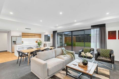 Photo of property in 10 Lesser Close, Rolleston, 7615