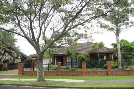 Photo of property in 184 Walter Strevens Drive, Conifer Grove, Takanini, 2112