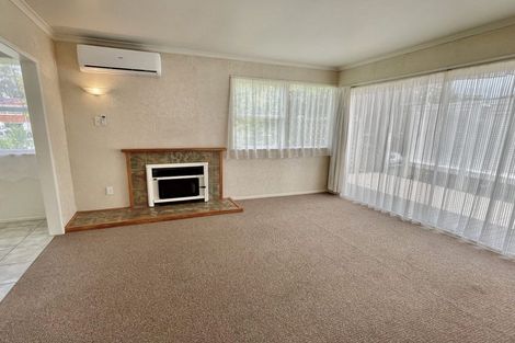 Photo of property in 11 Thornlow Street, Glendene, Auckland, 0602