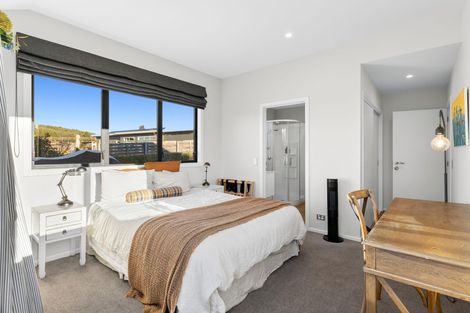 Photo of property in 47 Minaret Ridge, Wanaka, 9305