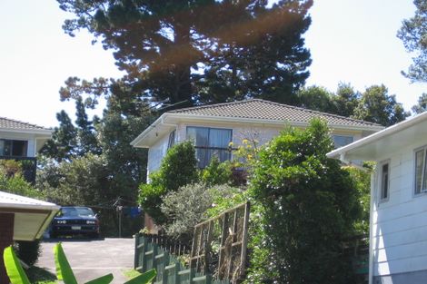 Photo of property in 2/27 Sispara Place, Beach Haven, Auckland, 0626