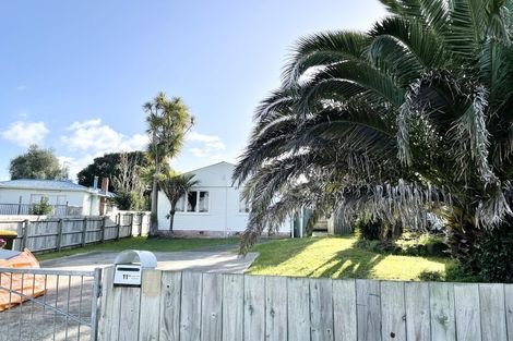 Photo of property in 11 Surrey Street, Manurewa, Auckland, 2102