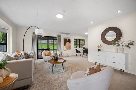 Photo of property in 79 Santiago Crescent, Unsworth Heights, Auckland, 0632