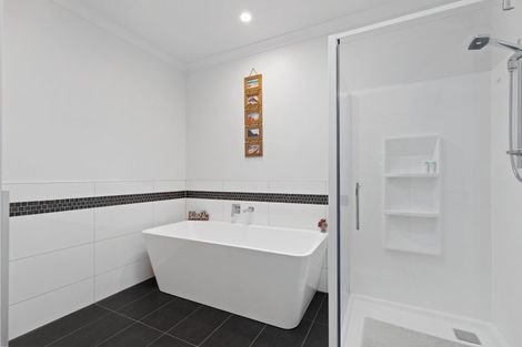 Photo of property in 19 Boulder Lane, Pyes Pa, Tauranga, 3112
