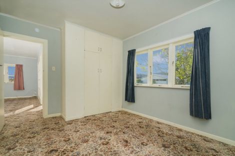 Photo of property in 1 Isabella Street, Whitianga, 3510