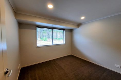 Photo of property in 10 Newbury Place, Schnapper Rock, Auckland, 0632