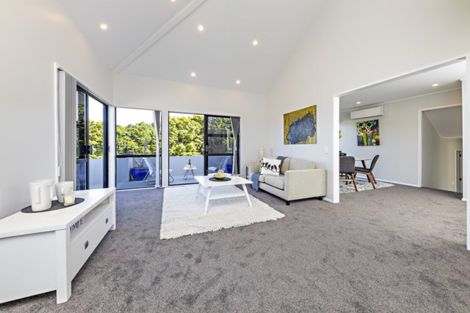 Photo of property in 40 Glamorgan Drive, Torbay, Auckland, 0630