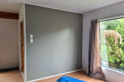 Photo of property in 57 Holmes Drive South, Massey, Auckland, 0614