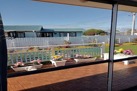 Photo of property in 11 Iredale Road, Hawera, 4610