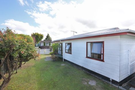 Photo of property in 9 Harding Place, Feilding, 4702