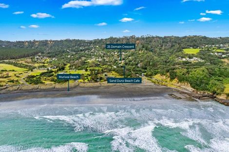 Photo of property in 25 Domain Crescent, Muriwai, Waimauku, 0881