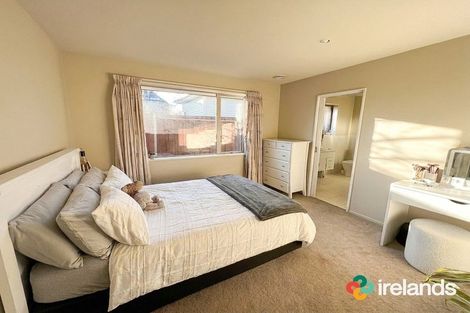 Photo of property in 103 Windermere Road, Papanui, Christchurch, 8053