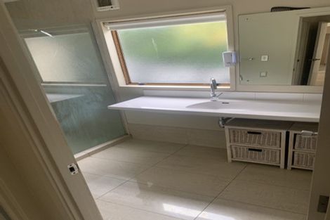 Photo of property in 1/15 Sunnynook Road, Forrest Hill, Auckland, 0620