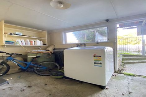 Photo of property in 26 Kaipatiki Road, Glenfield, Auckland, 0629