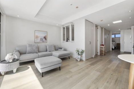 Photo of property in 314 Maunganui Road, Mount Maunganui, 3116