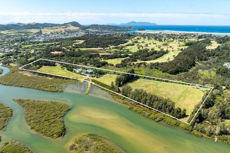 Photo of property in 56 Thelma Road, Mangawhai Heads, Mangawhai, 0505
